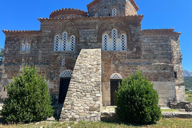 1-Day Tour in Blue Eye, Monastery, Gjirokaster and Lekursi Castle - What the small vehicle and guide add