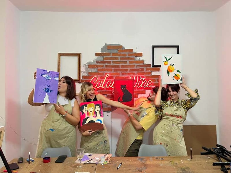 Art & Wine in Tirana - Create Your Souvenir With Us - Choosing between a canvas and a tote bag