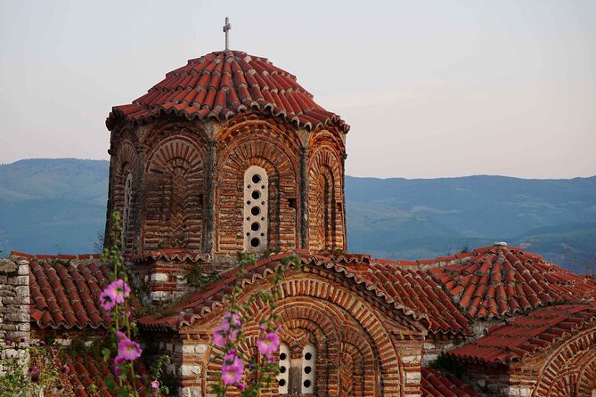 Berat - Unesco Heritage & Wine Tasting, Private Tour - Lunch and wine at Çobo Winery