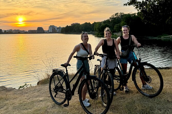 Bike or E-Bike Tour Tirana: Highlights & Grand Park Guided Cycle - The Pyramid and the difficult Communist past