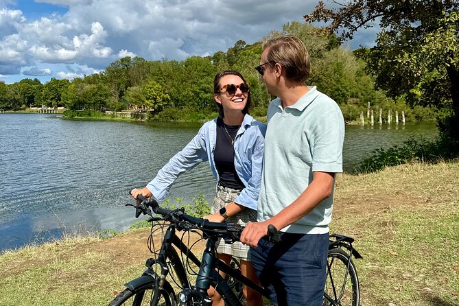 Bike or E-Bike Tour Tirana: Highlights & Grand Park Guided Cycle - Namazgah Mosque and Mother Teresa Square
