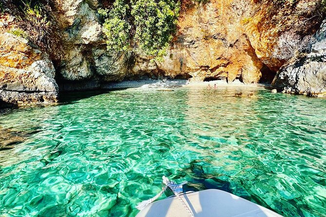Boat trip to the National Park and Grama Bay - Blue Cave: another swim with a social edge