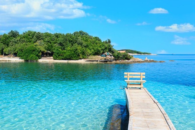 Butrint, Ksamil, Blue Eye, Lekuresi Castle. All-in-one daytrip. - The guide can make or break the day