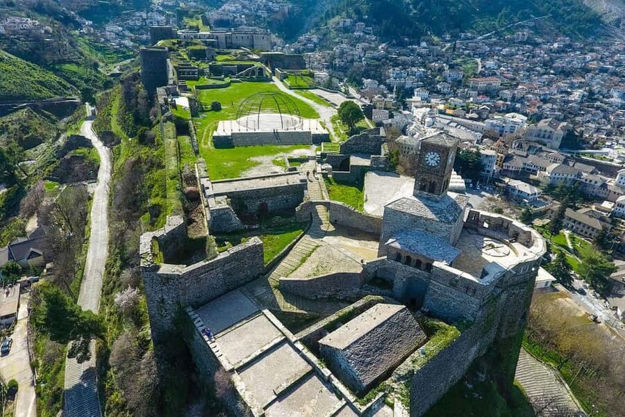 Day trip from Saranda : Blue Eye and Gjirokastra - Pickup in Saranda or Ksamil