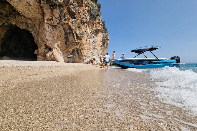 Dhermi: Boat tour of the coast to Filikuri beach - Gjipe Beach and its canyon