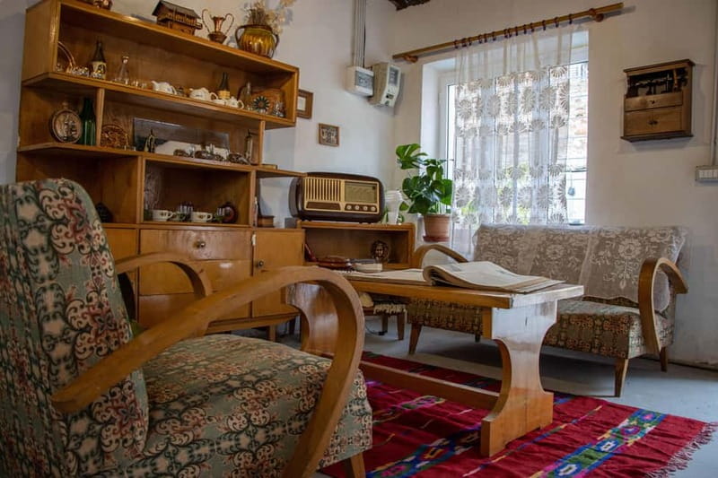 Durrës: Peeping Tourist Exhibition Ticket - A one-room home that explains a whole era