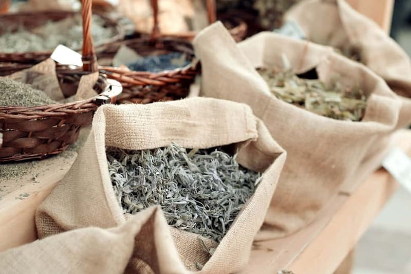 Durres: Traditional Albanian Food Tour - Reading Durrës through its farmer’s market