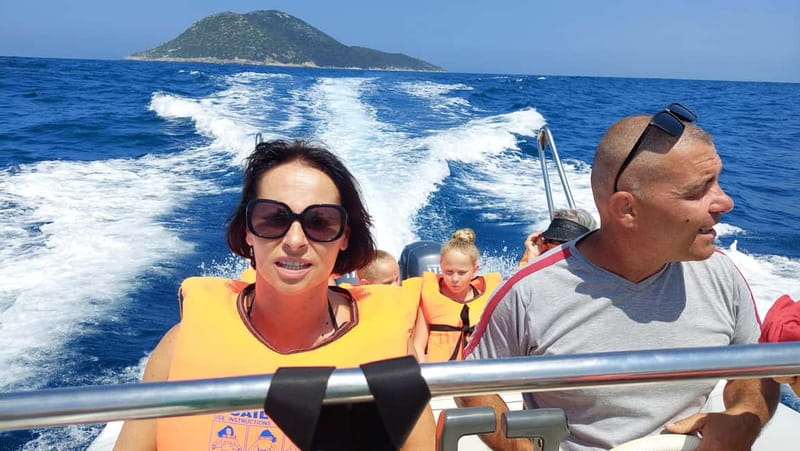 From Durres: Speed Boat to Sazan Island, Cave & Karaburun - The speedboat ride along Karaburun