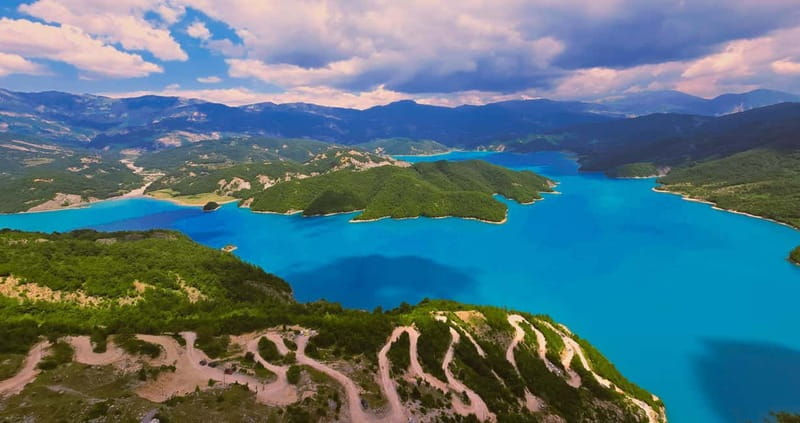 From Tirana: Bovilla Lake & Gamti Mountain Hiking Day Trip - First sight of Lake Bovilla and the dam