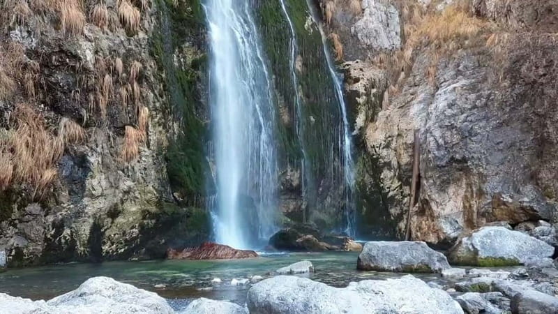 From Tirana/Durres: Exploring Theth, Waterfall and Blue Eye - The essentials at a glance