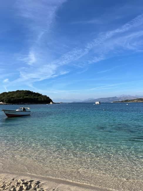 From Tirana/Durres/Vlora:Blue Eye,Saranda & Ksamil Boat Tour - Sarandë and the coastal views