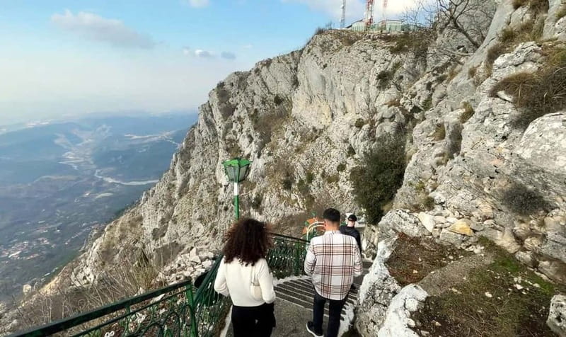 From Tirana: Half-Day Kruja Trip and Skanderbeg Museum Entry - Guide Quality and Group Size