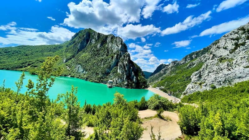 From Tirana: Hike on Gamti Mt & Bovilla Lake on Land Rover - Rock walls and photo stops at Bovilla Canyons