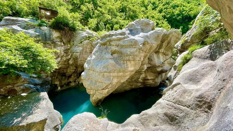 From Tirana: Hike on Gamti Mt & Bovilla Lake on Land Rover - Is $78 good value?