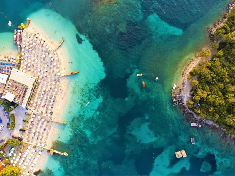 From Tirana: Saranda Blue Eye, Ksamil Islands with Boat Tour - What the guide and transport add