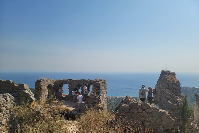 From Vlora: Llogara, Porto Palermo & Himarë - Who should book this day?