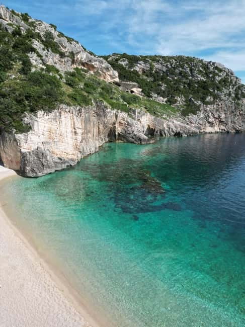 Grama Bay Speedboat Tour Vlore - Dafina Bay and Dafina Cave