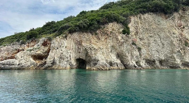Group Tour 7 stops Saranda to Krorez Free Drink and Umbrella - Is the seven-stop Saranda tour worth booking?