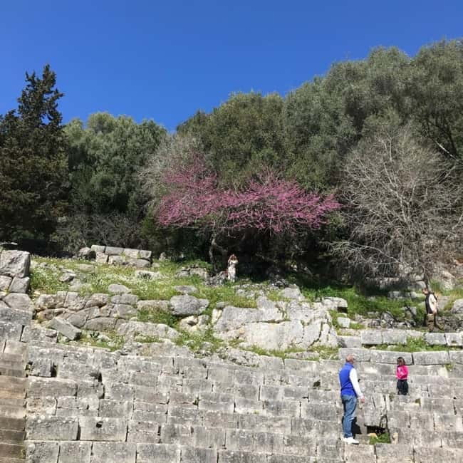 Lekuresi Castle-Ksamil-Butrint - Who should book this tour?