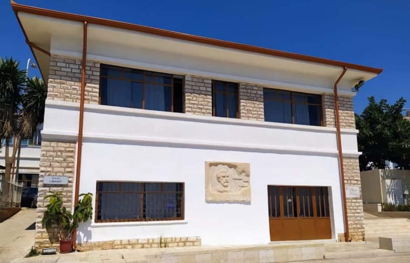 Saranda: 2.5-hour walking tour around the city - Local life at the Museum of Tradition