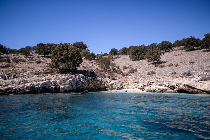 Saranda:Boat Tour to Kakome,Hidden Cave & Beaches,with snorkell. - Kakome combines a famous bay with another swim