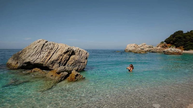 Saranda:Boat Tour to Kroreza with snorkelling,&umbrellas - Crew, language, and the feel on board