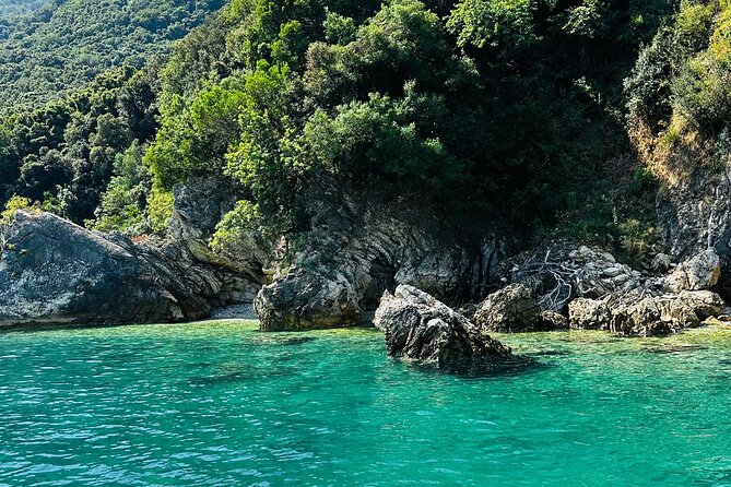 Saranda Boat Trip to Hidden Bays and Kroreza with snorkelling - What the $39.70 price really covers