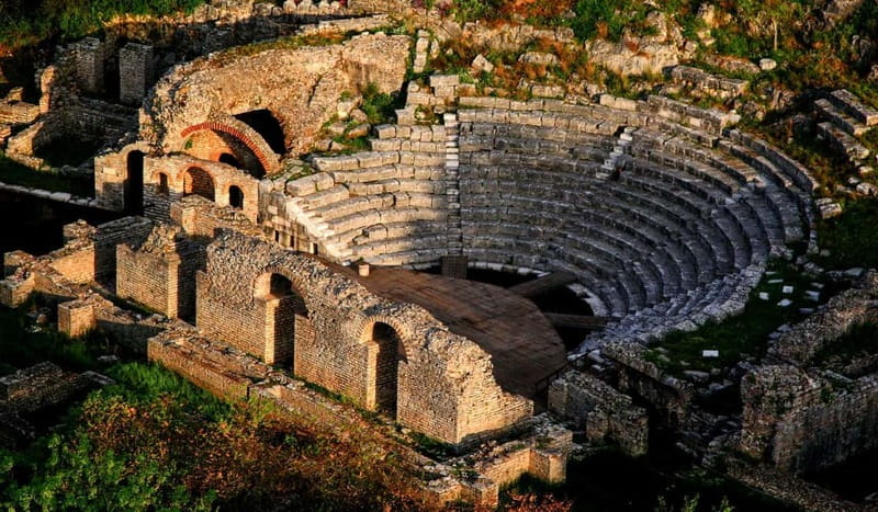 Saranda: Butrint, Blue Eye, Ksamil and Lekuresi Castle Tour - The Blue Eye: clear water and a short forest walk