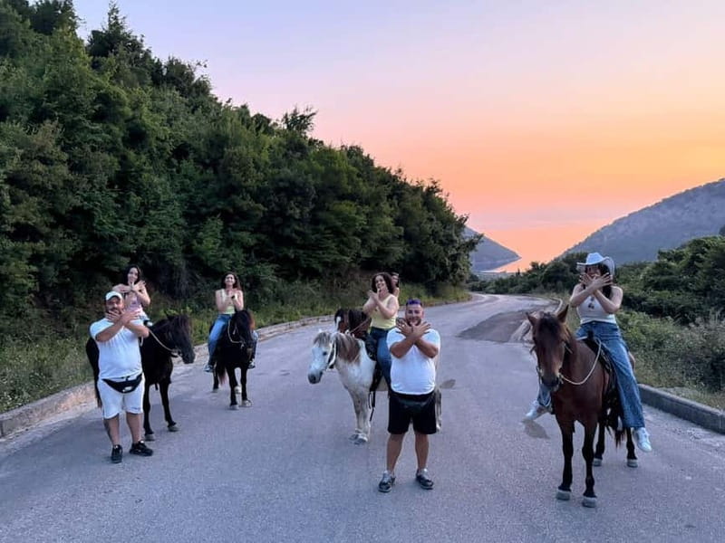Saranda: Horseback Riding Tour - What the guides and horses are like
