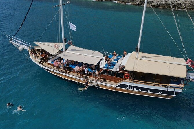 Saranda Prince Ennio-Daily Yacht Tour - The boat setup matters on a six-hour trip