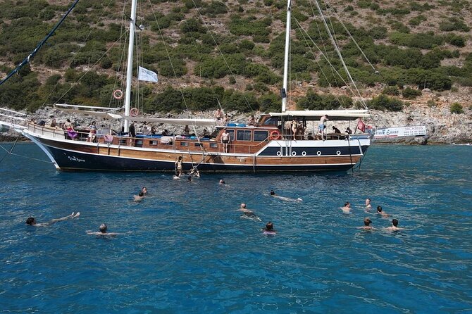 Saranda Prince Ennio-Daily Yacht Tour - Who will enjoy this yacht tour most