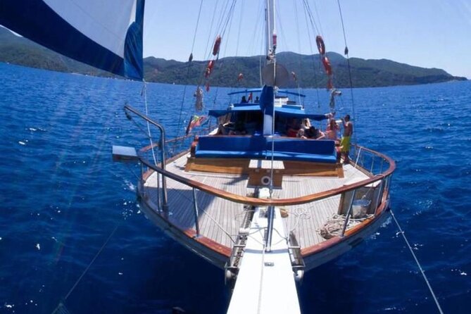 Saranda Prince Ennio-Daily Yacht Tour - Kakoma Beach offers a quick sheltered swim