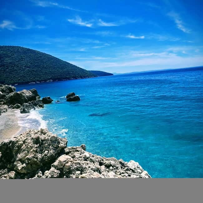 Sarandë: Boat Tour at Kroreza & Hidden Caves with Snorkeling - Music, speed, and the mood onboard