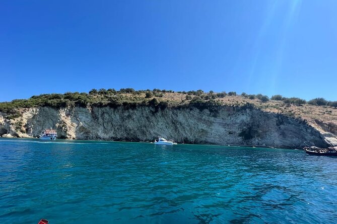 Sarandë:Boat Tour to Kroreza with snorkelling & umbrellas - What the $29 price really covers