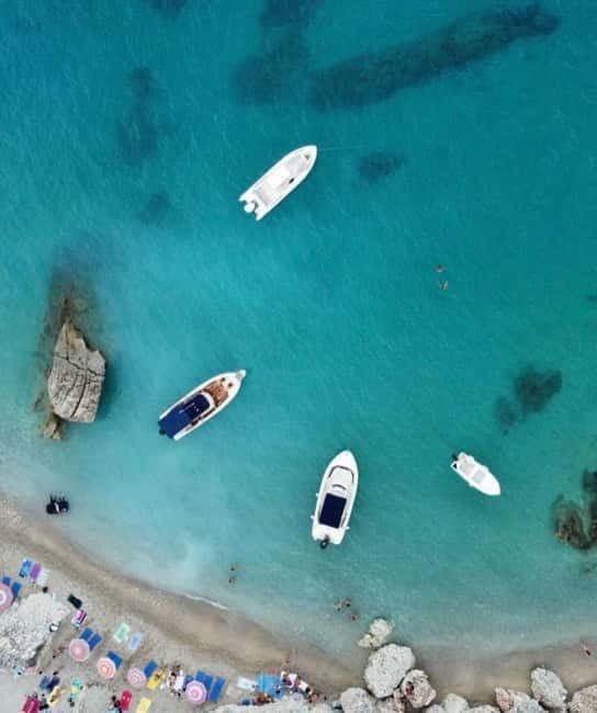 Sarandë:Krorez Boat Tour with Free Umbrella&Snorkelling mask - Leaving Sarandë port for the northern coast
