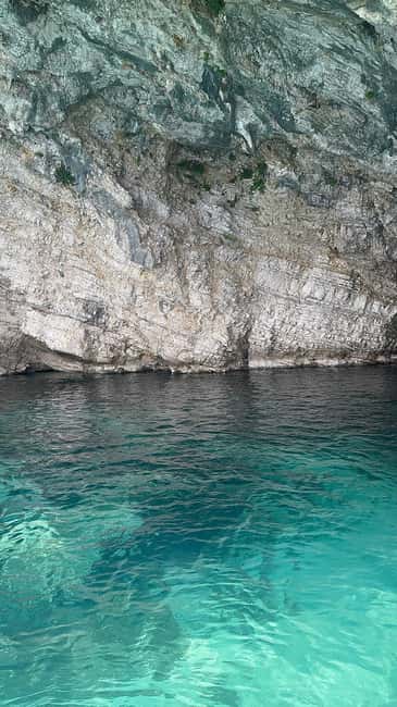 Sarandë Seascape: Coves, Cliffs & Caribbean-Blue-Water Bays - Krorez Beach, the long pause in the middle