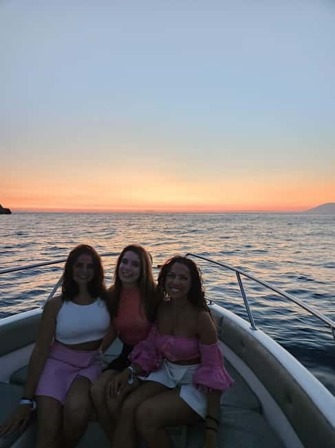 Sarandë: Sunset boat tour with local wine - Why this sunset cruise works so well in Sarandë