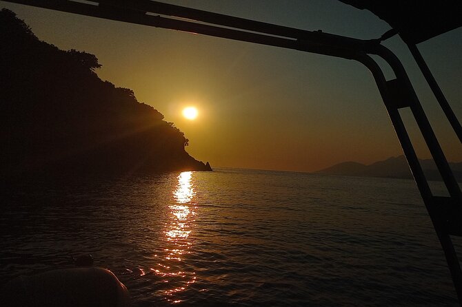 Sarandë Velvet Horizons: A Dreamlike Sunset Cruise - The sunset hour on the Ionian Sea
