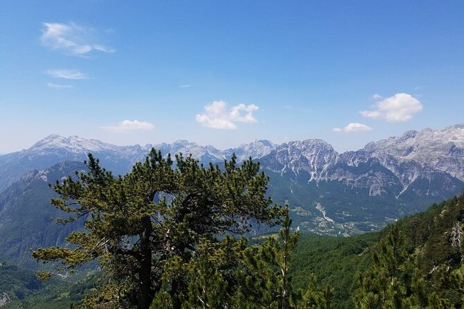 Self-Guided Hiking Tour: Theth, Valbona & Koman Lake in 5 days - Day 2: a shorter hike to Grunas Waterfall