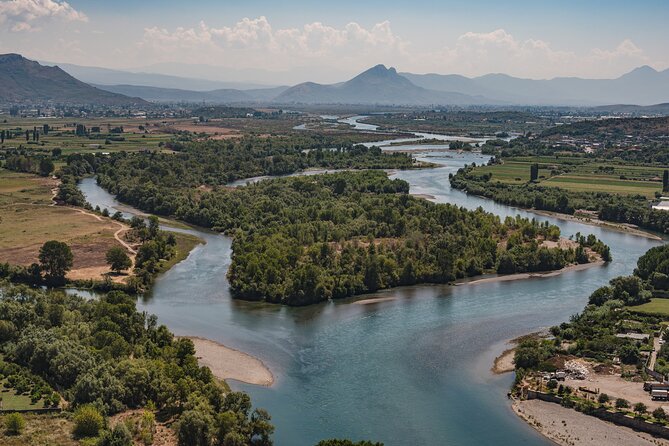 Shkodra from Tirana: Day Tour of castle, city & Skadar Lake - The optional regional lunch