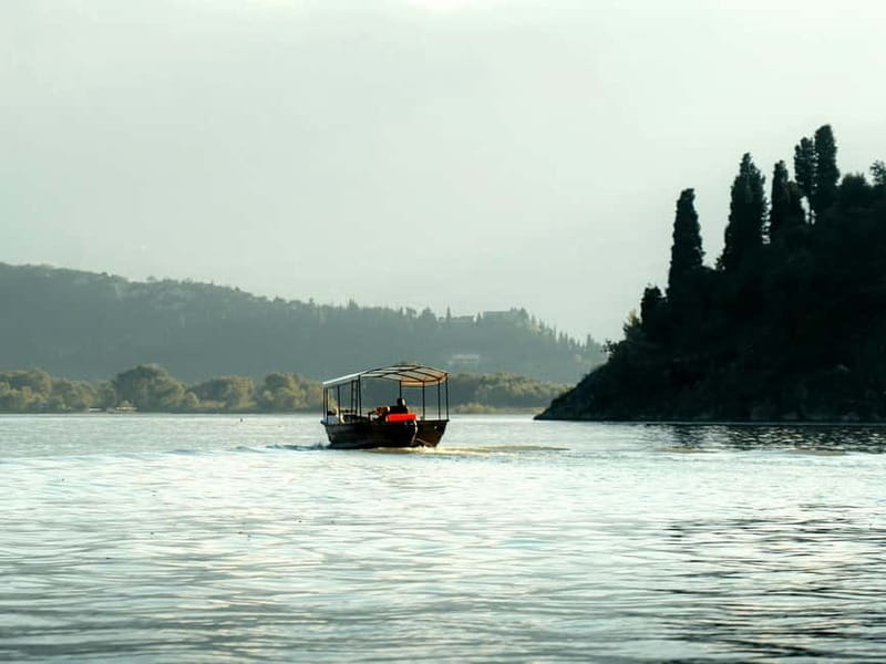 Skadar Lake National Park: Private Wooden Boat Tour & Wine - Lesendro, the fortress in the water