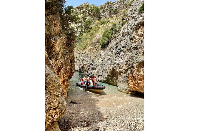 Speed Boat Tour to National Park and Grama Bay - A fast start from Vlore at 10:30 a.m.