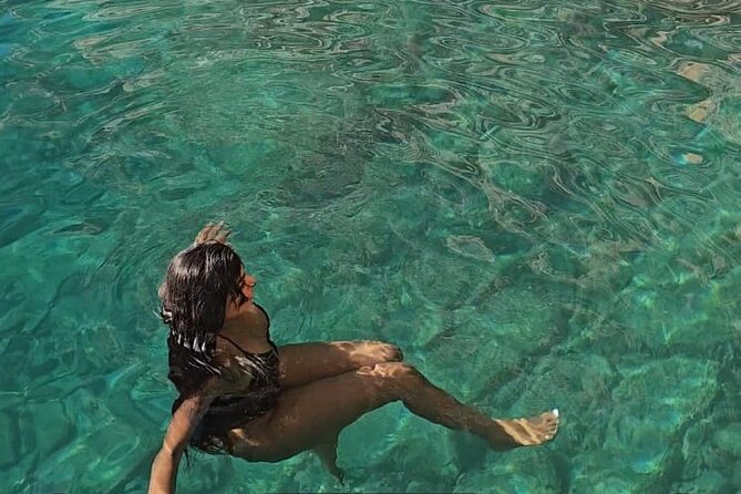 Speedboat Tour Swimming Snorkeling in Pigeon Cave Mirror Beach - A noon departure from Ksamil