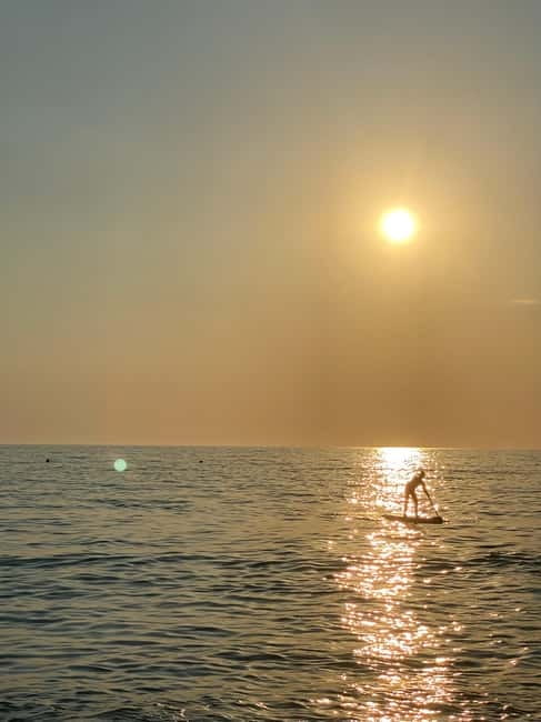 Sunset kayak/Sup tour - Lukova tiny caves and Secret beaches - Two tiny caves and a proper swim stop
