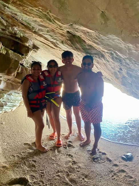Sunset kayak/Sup tour - Lukova tiny caves and Secret beaches - The paddle back after sunset