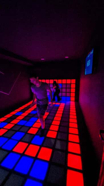 The Floor is Lava in Tirana Escape Room - A childhood game with real pressure