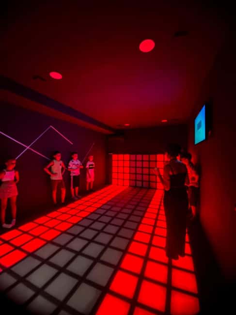 The Floor is Lava in Tirana Escape Room - Getting ready inside Tirana Escape Room