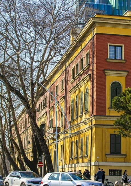 Tirana Center: Magic Walking Tour French/Italian/English Etc - Religious diversity in a short central route