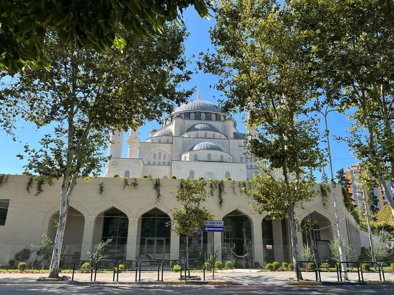 Tirana: Express Walking Tour with a Guide - Why this short walk works as a Tirana introduction