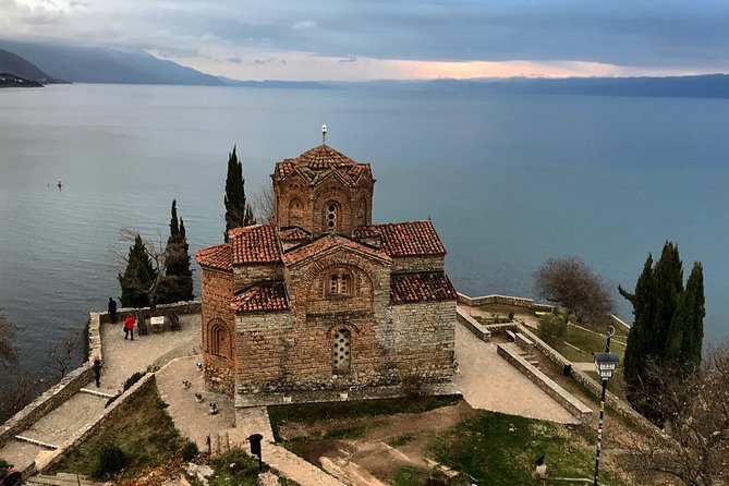 Tirana ⇔ Ohrid, North Macedonia - A practical way to cross from Tirana to Ohrid